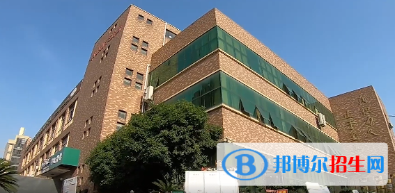 杭州現(xiàn)代技工學校1