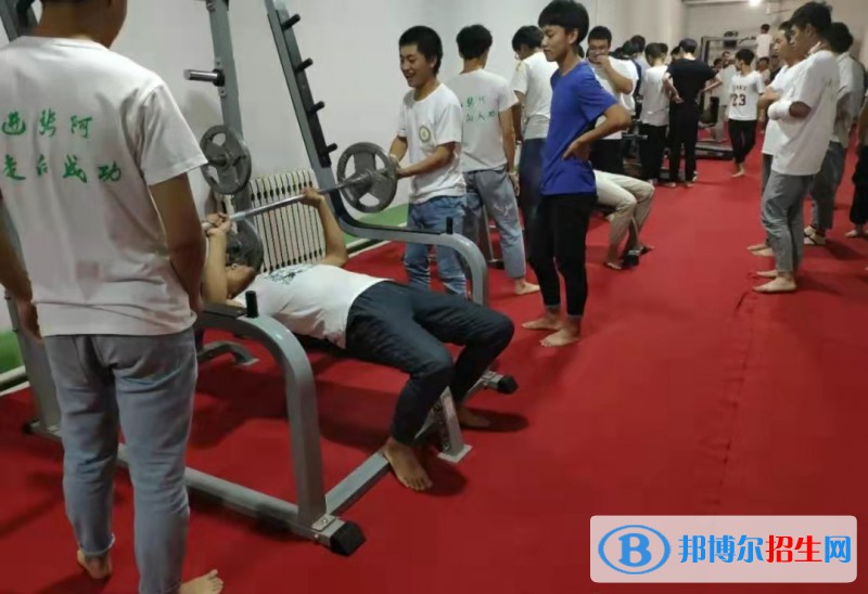 張家川縣阿拉伯語(yǔ)言學(xué)校2022年學(xué)費(fèi)、收費(fèi)多少