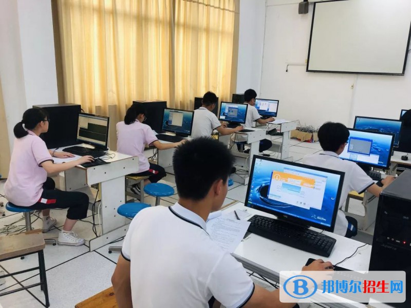 河北2022年初中生可以去計(jì)算機(jī)學(xué)校嗎