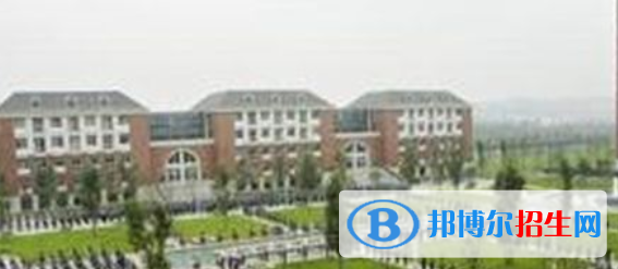 成都經(jīng)濟(jì)技術(shù)開發(fā)區(qū)職業(yè)技術(shù)學(xué)校2022年學(xué)費(fèi)、收費(fèi)多少