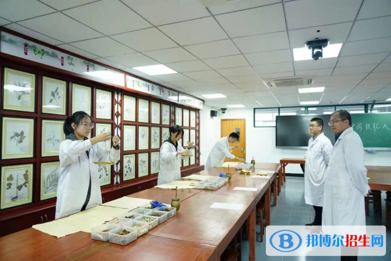常州衛(wèi)生高等職業(yè)技術(shù)學(xué)校2022年報名條件、招生要求、招生對象
