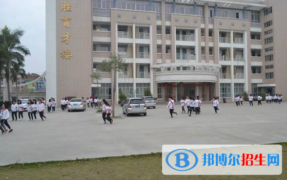 湛江汽車技工學(xué)校2022年報名條件、招生要求、招生對象
