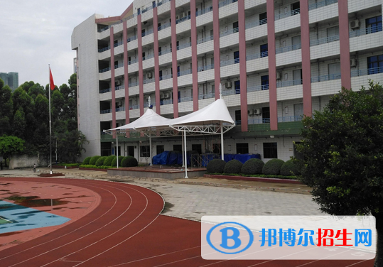 湛江汽車(chē)技工學(xué)校2022年招生辦聯(lián)系電話(huà)