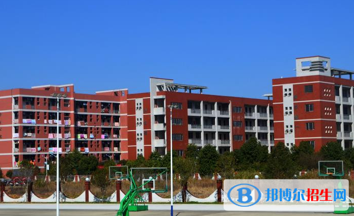 河北2022年男生讀什么幼師學(xué)校好