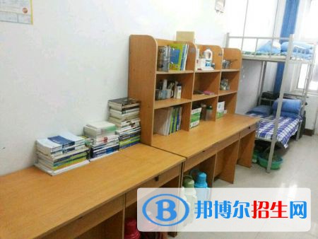 內(nèi)江鐵路機械學校2022年宿舍條件 
