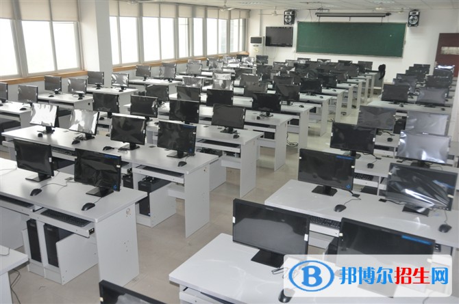 河北2022年在計算機學校學什么專業(yè)好