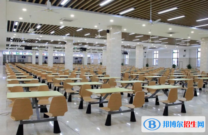 西安旅游職業(yè)中等專(zhuān)業(yè)學(xué)校2022年宿舍條件