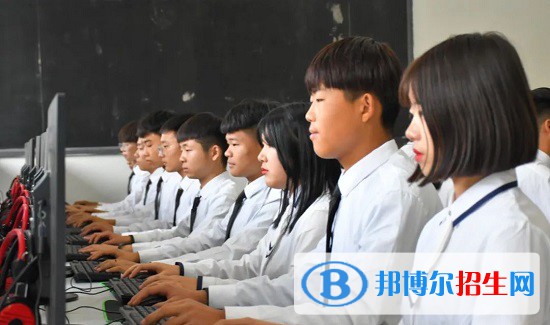 河北2022年計算機學校讀什么專業(yè)好