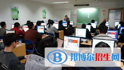 河北2022年計算機學(xué)校的專業(yè)有哪些