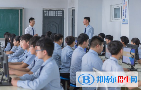 河北2022年去計算機學校學什么專業(yè)好