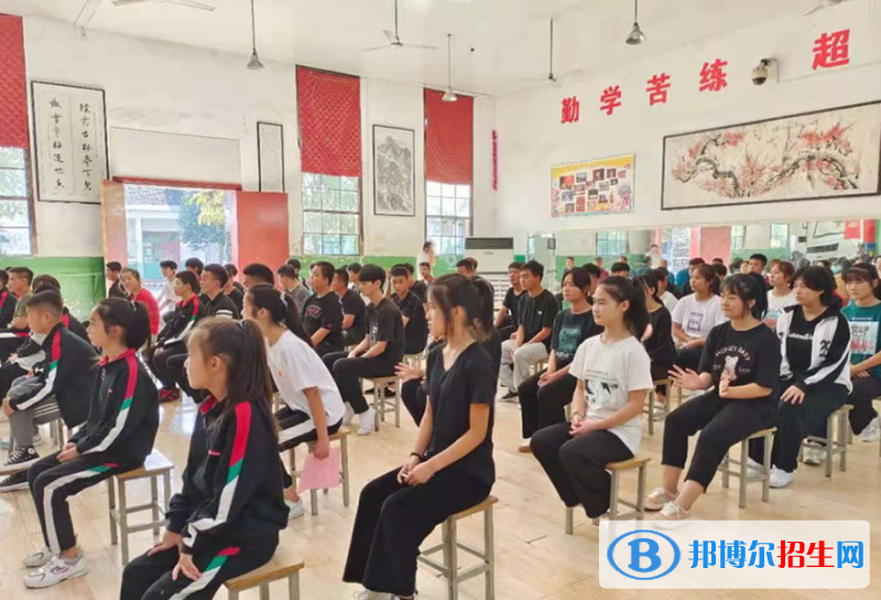 周至縣藝術職業(yè)學校2022年報名條件、招生對象