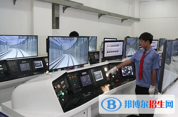 蘭州2022年什么軌道交通學(xué)校比較好就業(yè)