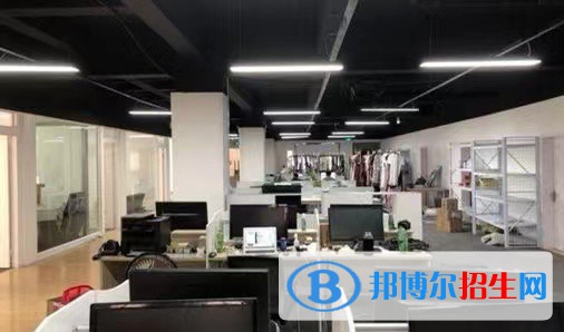 重慶2022年電子商務學校是學什么的