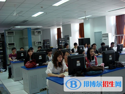 河北2022年讀計算機學(xué)校讀什么專業(yè)好