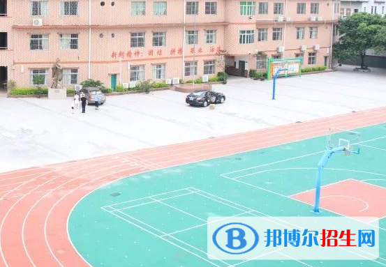 新平縣職業(yè)高級中學(xué)2022年報名條件、招生要求、招生對象
