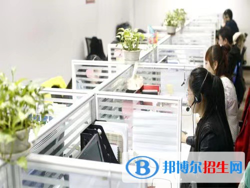 重慶2022年電子商務學校是什么學歷