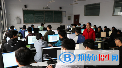 河北2022年男生初中畢業(yè)上計算機(jī)學(xué)校