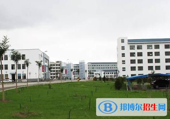 達州萼山職業(yè)技術(shù)學(xué)校2022年招生辦聯(lián)系電話