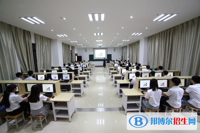 河北2022年適合女生的計算機學(xué)校