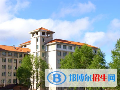 甘肅藝術(shù)學(xué)校2022年學(xué)費、收費多少