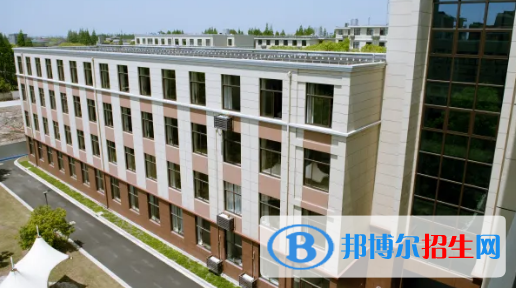 貴陽2022年中專學(xué)校和職高哪個(gè)好