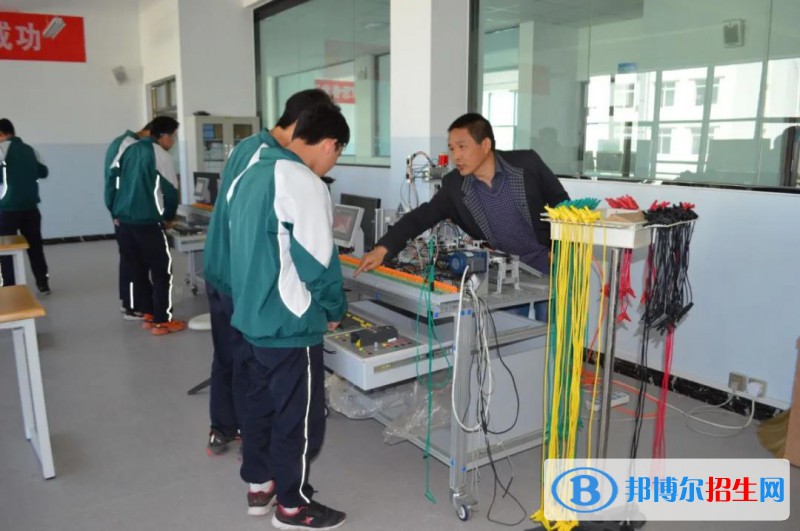 定西理工中專學(xué)校2022年學(xué)費(fèi)、收費(fèi)多少