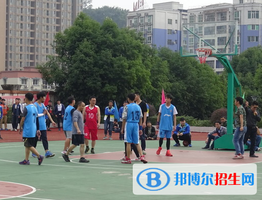 達(dá)州高級(jí)技工學(xué)校2022年報(bào)名條件、招生要求、招生對(duì)象