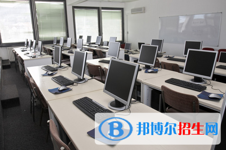 河北2022年計算機學校學什么比較好