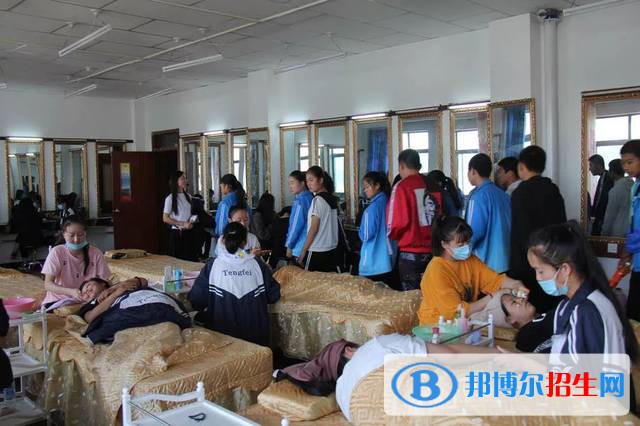 敦煌藝術(shù)旅游中等專業(yè)學(xué)校2022年報(bào)名條件、招生要求、招生對(duì)象