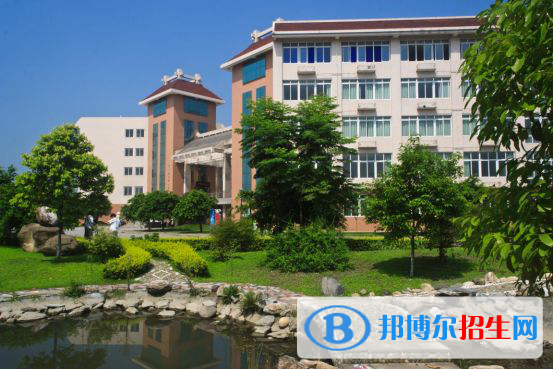 內(nèi)江泰來職業(yè)學(xué)校2022年學(xué)費(fèi)、收費(fèi)多少 