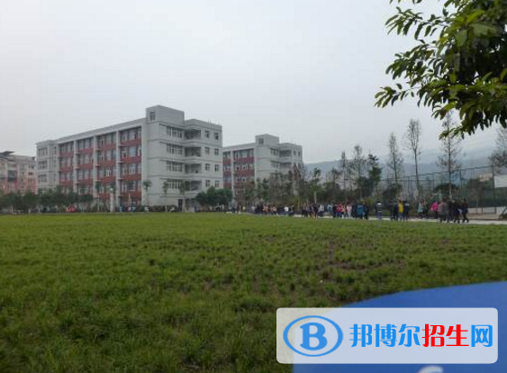 云南商務(wù)信息工程學(xué)校2022年學(xué)費(fèi)、收費(fèi)多少