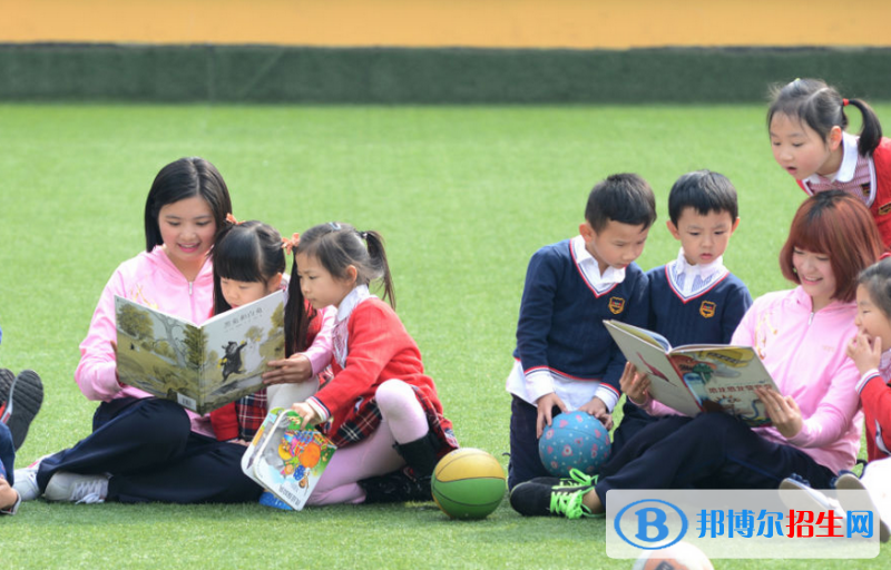 河北2022年去讀幼師學(xué)校學(xué)什么對以后好一點(diǎn)