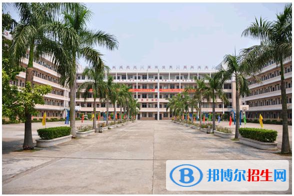 內(nèi)江科特電腦職業(yè)技術(shù)學(xué)校2022年學(xué)費(fèi)、收費(fèi)多少 
