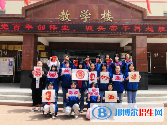 甘肅農(nóng)墾中等專業(yè)學校2022年招生辦聯(lián)系電話