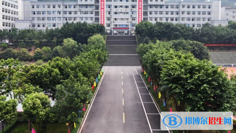 重慶江南職業(yè)學(xué)校2022年報(bào)名條件、招生要求、招生對象