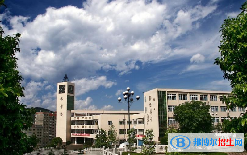 云南夏蒙衛(wèi)生學(xué)校2022年學(xué)費、收費多少
