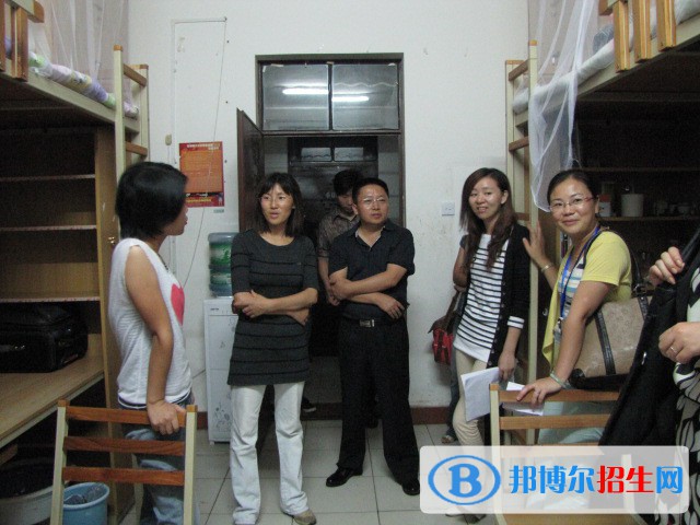 src=http://qirb.com.cn/skin/zhaosheng/image/nopic.gif