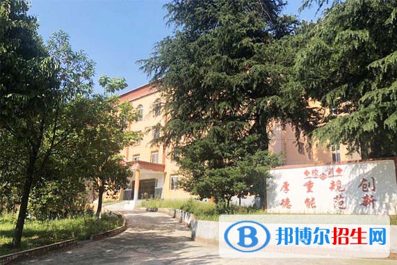 src=http://qirb.com.cn/skin/zhaosheng/image/nopic.gif