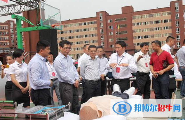 昭通衛(wèi)生學(xué)校2022年學(xué)費(fèi)、收費(fèi)多少