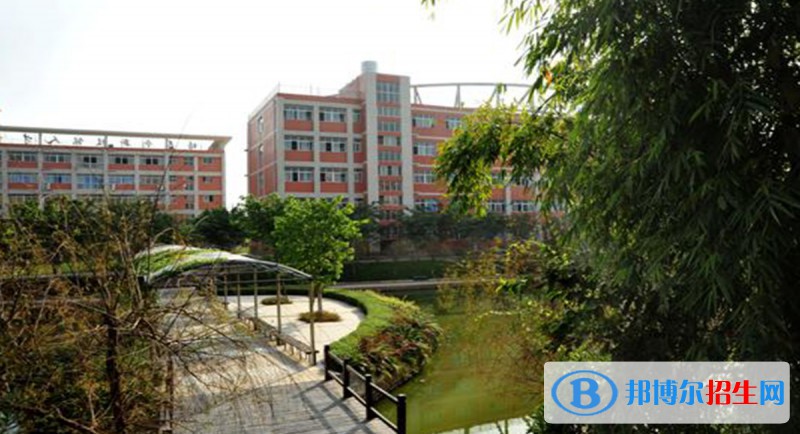 昆明市財經(jīng)商貿(mào)學校2022年報名條件、招生要求、招生對象
