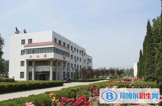 重慶松藻技工學(xué)校2022年報(bào)名條件、招生要求、招生對(duì)象