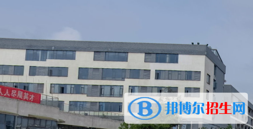 成都青蘇職業(yè)中專學校2022年報名條件、招生要求、招生對象