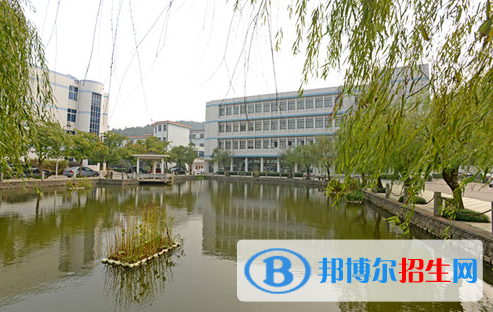 云南省化工學(xué)校2022年 報名條件、招生要求、招生對象