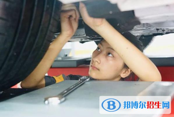 甘肅2022年女生上什么汽修學校好