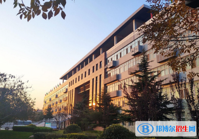 邯鄲工程技術(shù)學(xué)校2022年學(xué)費(fèi)、收費(fèi)多少