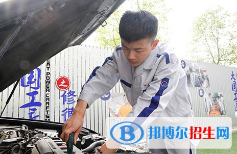 甘肅2022年去讀汽修學(xué)校學(xué)什么對以后好一點(diǎn)