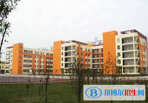 澄江縣職業(yè)高級中學(xué)2022年招生辦聯(lián)系電話