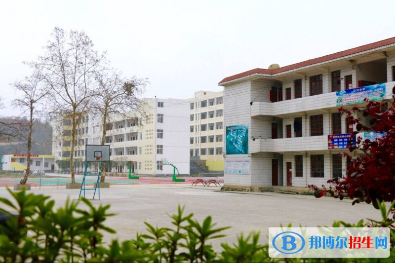src=http://qirb.com.cn/skin/zhaosheng/image/nopic.gif
