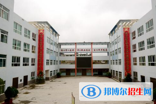 重慶船舶工業(yè)技工學(xué)校2022年報名條件、招生要求、招生對象