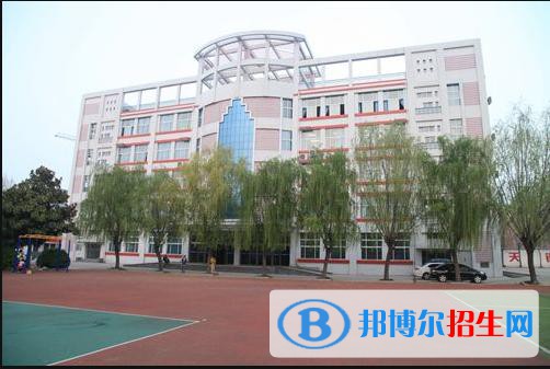 昆明市林業(yè)技工學校2022年報名條件、招生要求、招生對象